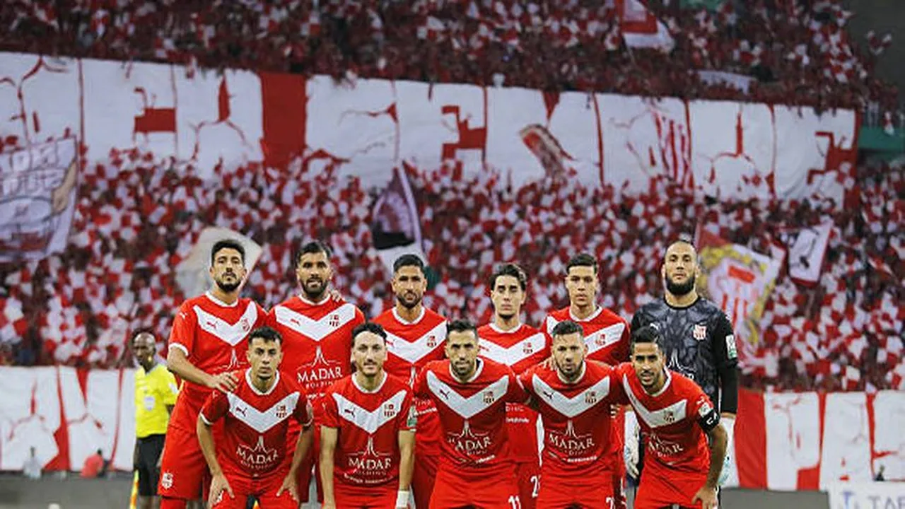 «جدار الصد الجزائري».. كيف يخطط بلوزداد لإفساد خط هجوم الزمالك؟